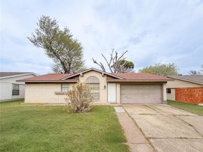 1225  Palisades Drive , Lewisville Texas 75067