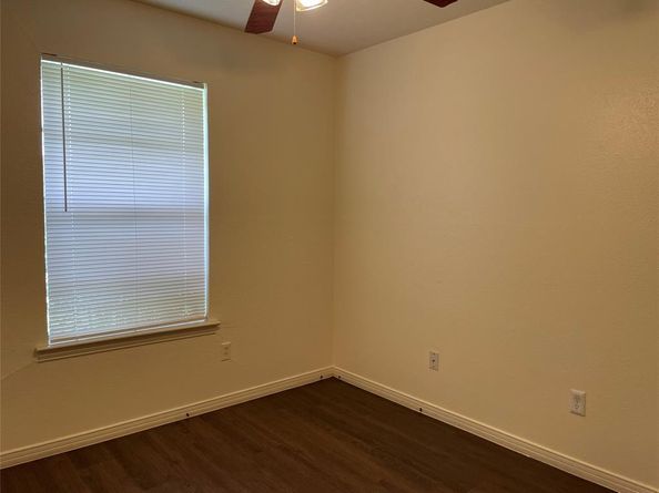 123  EVELYN Street , DeSoto Texas 75115