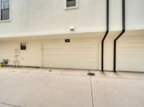 2119  Albany Street , Dallas Texas 75201