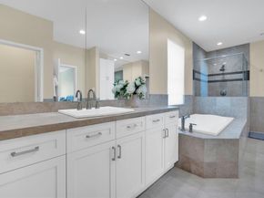 2119  Albany Street , Dallas Texas 75201