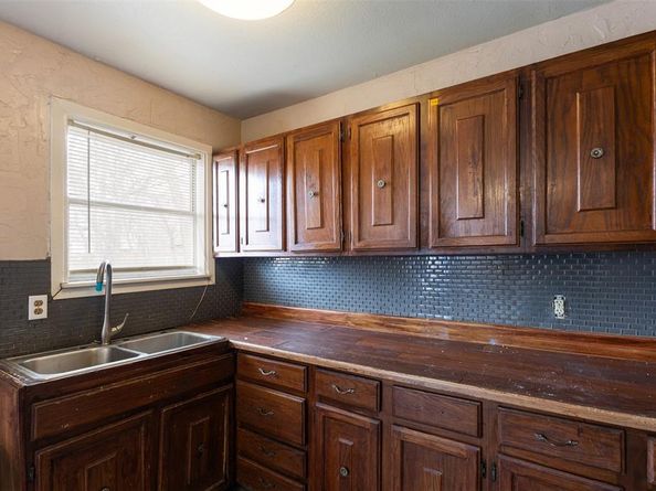 3021  Dogwood Drive , Mesquite Texas 75150