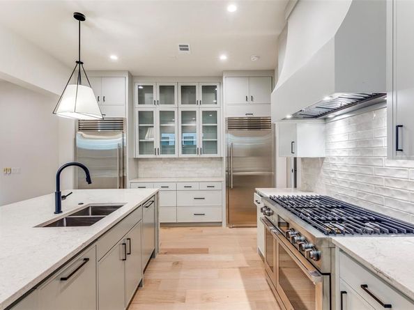 5501  Pershing Avenue , Fort Worth Texas 76107