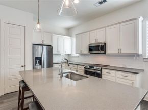 2812  Addison Park Lane , Fort Worth Texas 76110