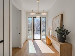 7115  Casa Loma Avenue , Dallas Texas 75214