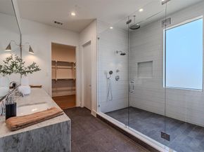 7115  Casa Loma Avenue , Dallas Texas 75214