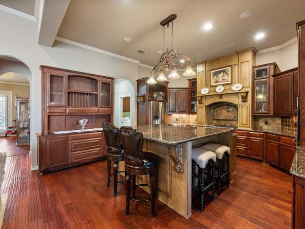 1211  Northglen Court , Mansfield Texas 76063