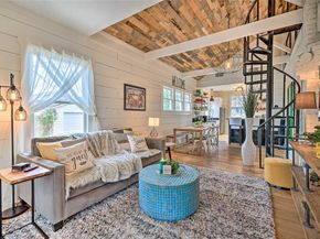 1460 W Allen Avenue , Fort Worth Texas 76110