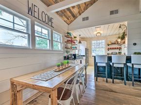 1460 W Allen Avenue , Fort Worth Texas 76110