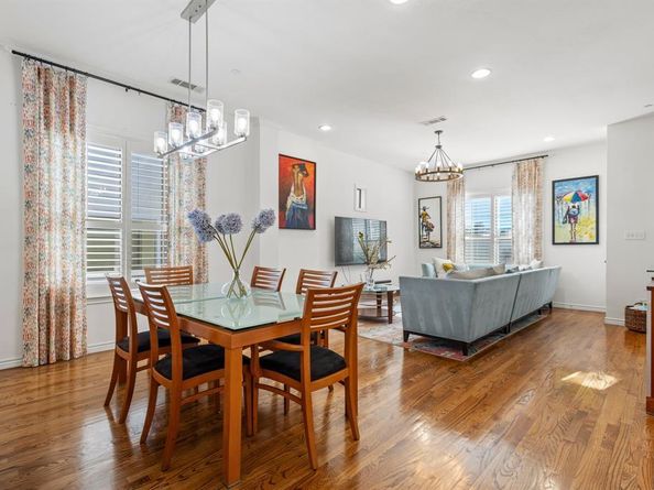 13900  Noel Road  23, Dallas Texas 75240