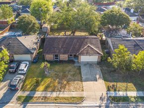 2742 E Pepperidge Drive , Lancaster Texas 75134