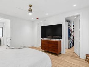 2633  Reagan   105, Dallas Texas 75219