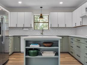 1254  Whispering Oaks Drive , DeSoto Texas 75115
