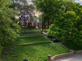 1254  Whispering Oaks Drive , DeSoto Texas 75115