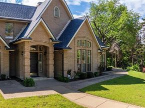 1254  Whispering Oaks Drive , DeSoto Texas 75115
