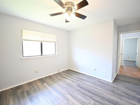 2430  Beaver Run , Garland Texas 75044
