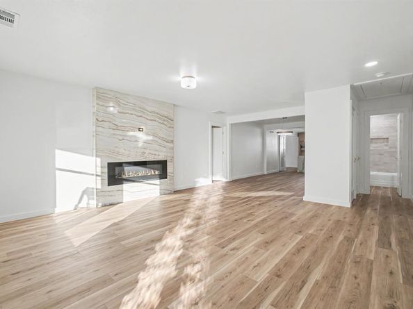 7518  Caillet Street , Dallas Texas 75209