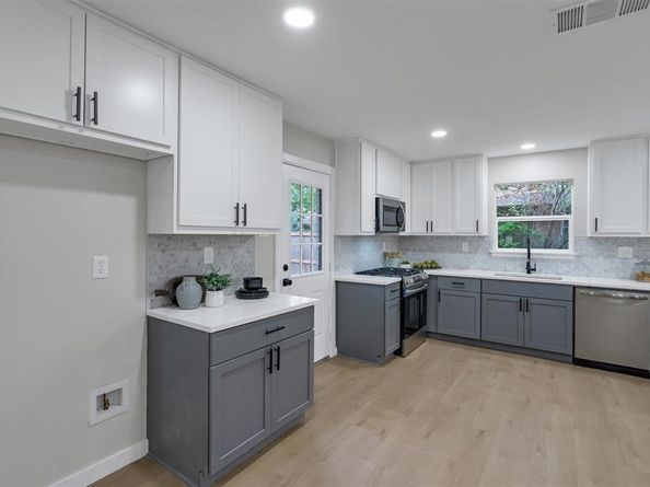 4815  Kelman Street , Dallas Texas 75214