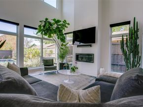 2215  Madera Street , Dallas Texas 75206
