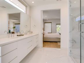 2215  Madera Street , Dallas Texas 75206