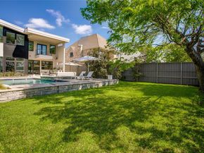 2215  Madera Street , Dallas Texas 75206