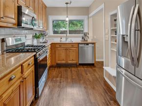 720  Merritt Street , River Oaks Texas 76114
