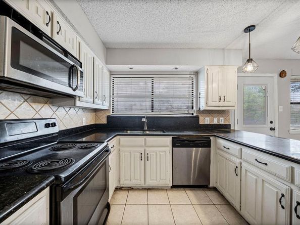 4022  William Street , Sachse Texas 75048