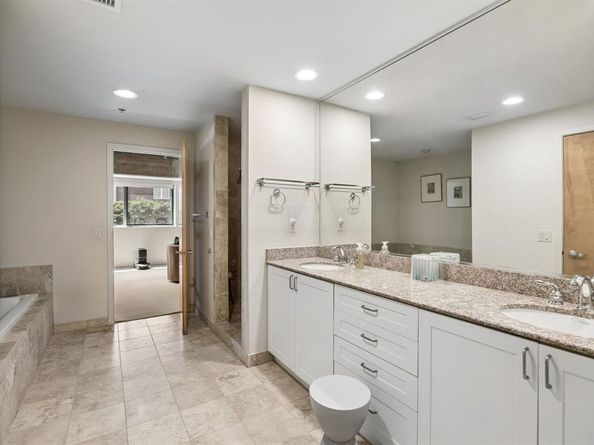 1999  Mckinney Avenue  605, Dallas Texas 75201