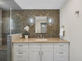 6018  Winton Street , Dallas Texas 75206