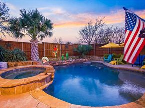 1581 N Hills Drive , Rockwall Texas 75087