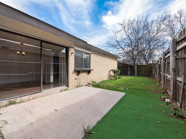 10906  Listi Drive , Dallas Texas 75238