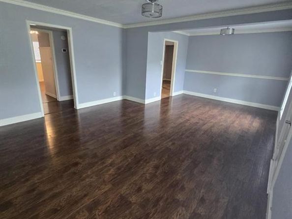 2130  Dunloe Avenue , Dallas Texas 75228