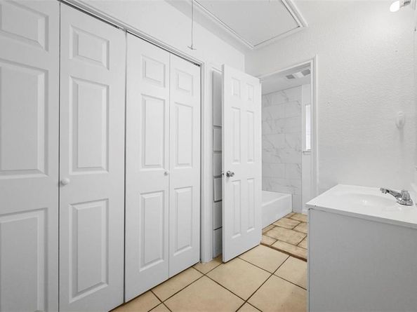 5344  Wonder Drive , Fort Worth Texas 76133