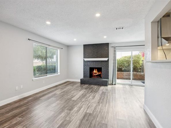 3931 N Garland Avenue  4, Garland Texas 75040