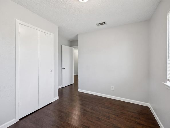 3931 N Garland Avenue  4, Garland Texas 75040