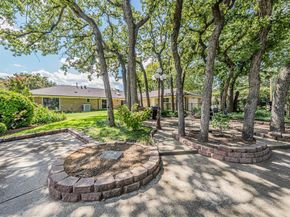 2415  Lakeview Circle , Arlington Texas 76013