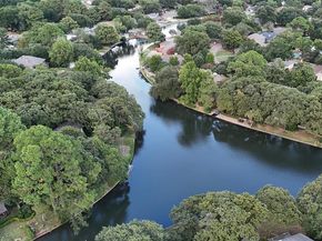 2415  Lakeview Circle , Arlington Texas 76013
