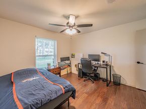 2415  Lakeview Circle , Arlington Texas 76013
