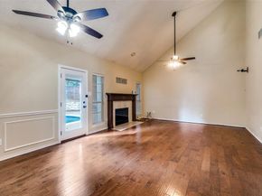 3902  Amy Court , Arlington Texas 76016