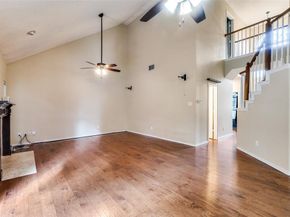 3902  Amy Court , Arlington Texas 76016