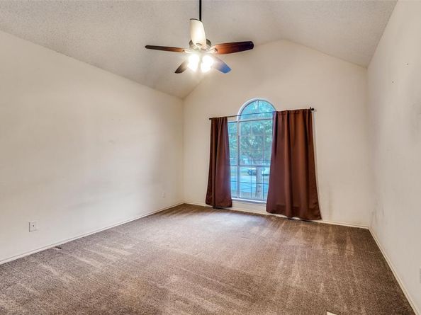 3902  Amy Court , Arlington Texas 76016