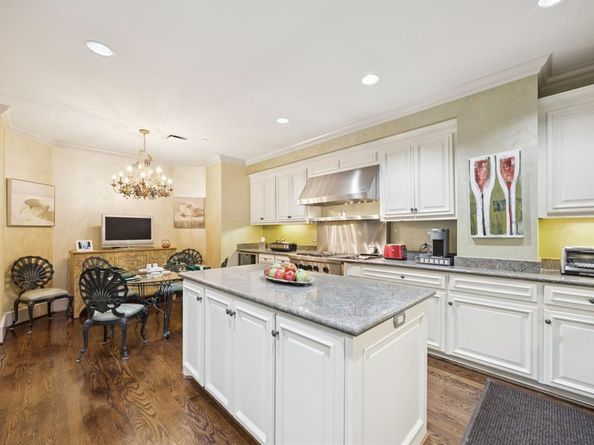 3505  Turtle Creek Boulevard  3B, Dallas Texas 75219