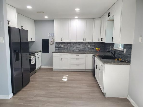 206  Springbranch Drive , Garland Texas 75043