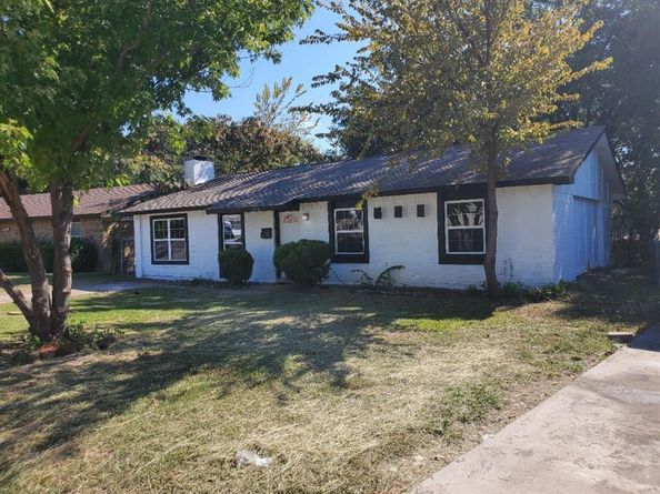 206  Springbranch Drive , Garland Texas 75043