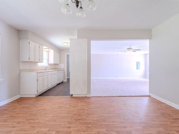 1030  Warden Street , Benbrook Texas 76126