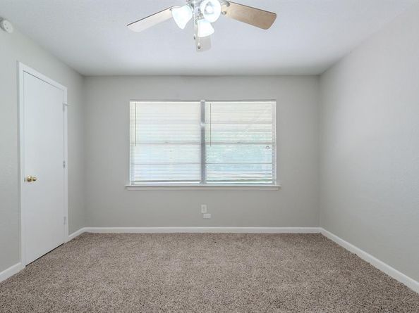 1030  Warden Street , Benbrook Texas 76126