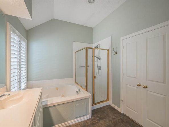 2709  Cobblestone Drive , Grapevine Texas 76051