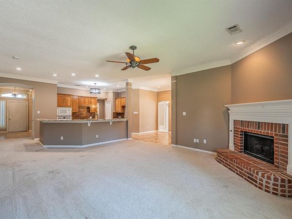 2709  Cobblestone Drive , Grapevine Texas 76051