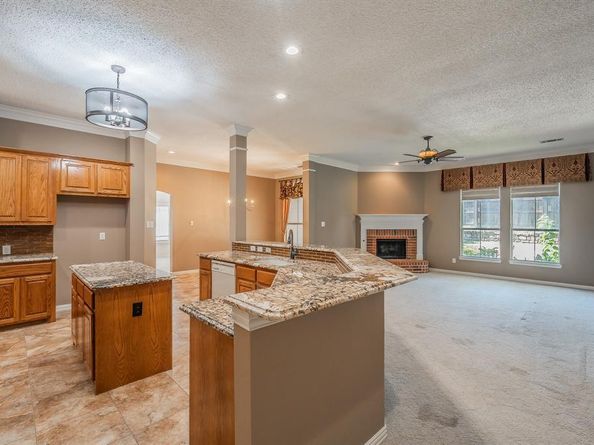 2709  Cobblestone Drive , Grapevine Texas 76051