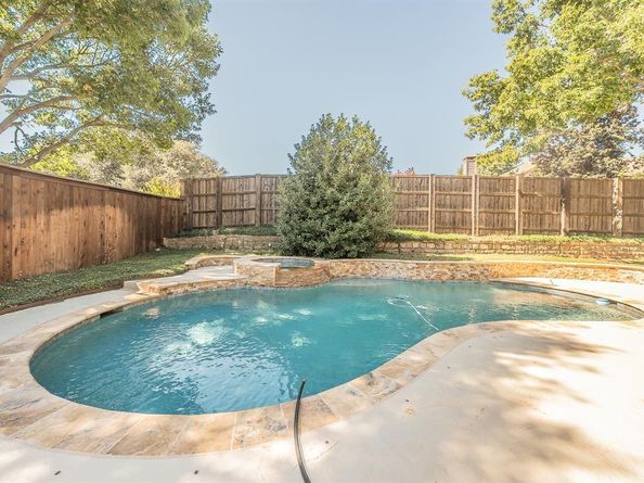 2709  Cobblestone Drive , Grapevine Texas 76051