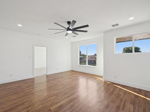 1613  Cherbourg Drive , Plano Texas 75075